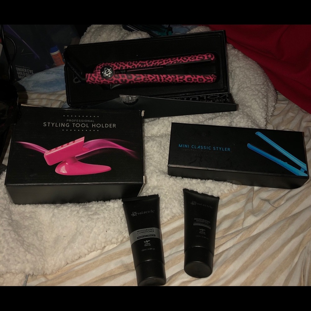 A set perfect for Valentine’s Day or any because